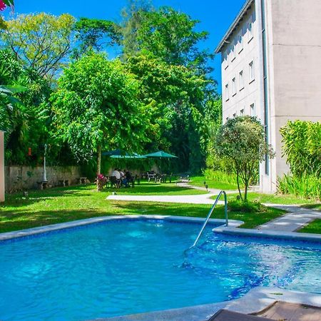 Hotel Gardenia Inn Сан-Сальвадор Екстер'єр фото