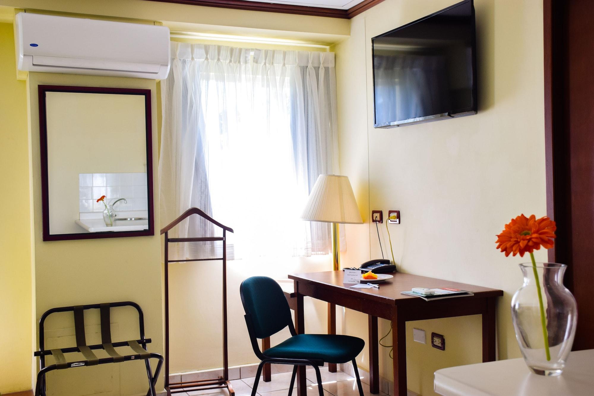 Hotel Gardenia Inn Сан-Сальвадор Екстер'єр фото