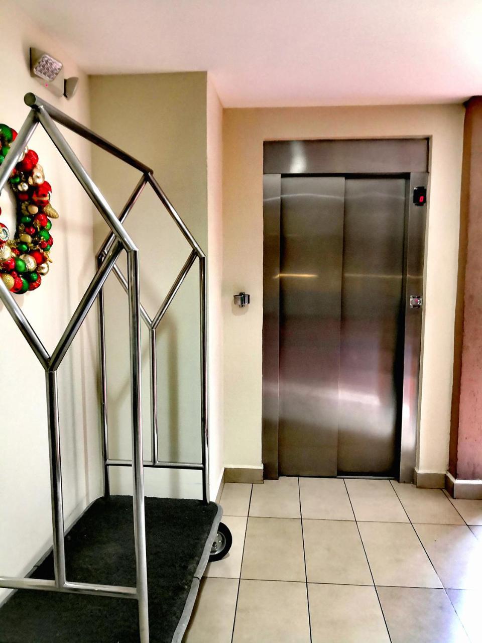Hotel Gardenia Inn Сан-Сальвадор Екстер'єр фото