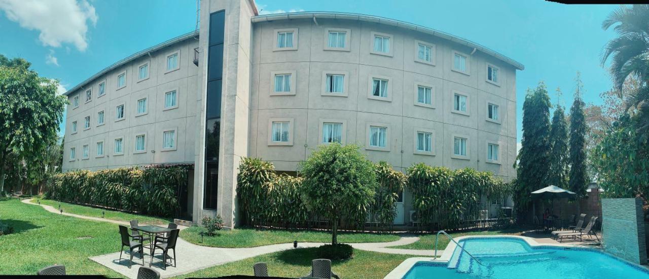 Hotel Gardenia Inn Сан-Сальвадор Екстер'єр фото